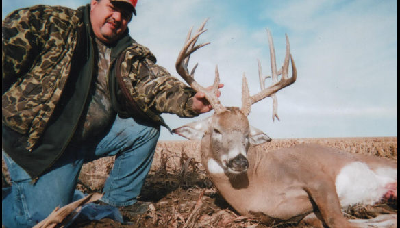 Whitetail Deer Hunts Colorado