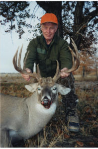 Whitetail Deer Hunts Colorado