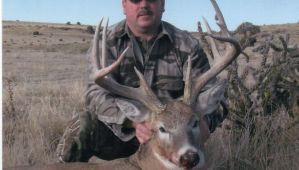 Whitetail Deer Hunts Colorado